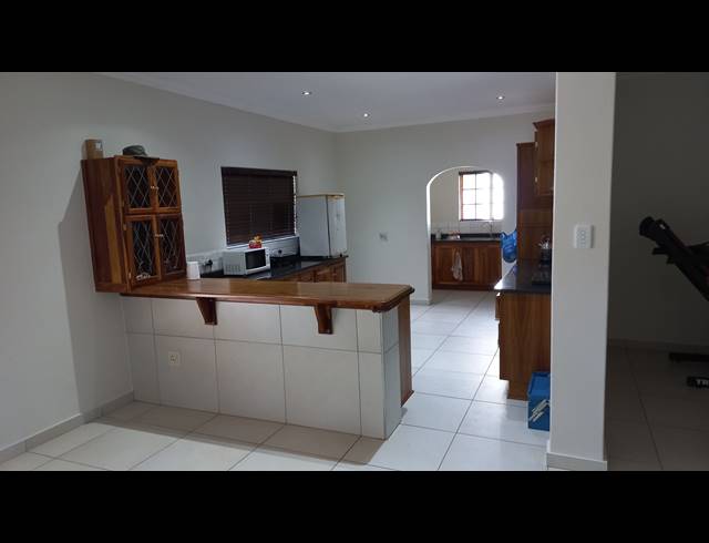 9.30HA SMALLHOLDING FOR SALE IN WHITE RIVER ESTATES